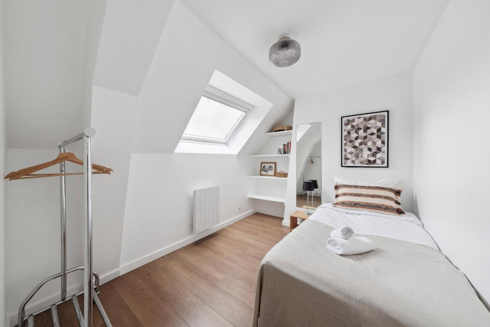 Bnbnova - Latin Quarter & St-andre Des Arts - 3br Parijs