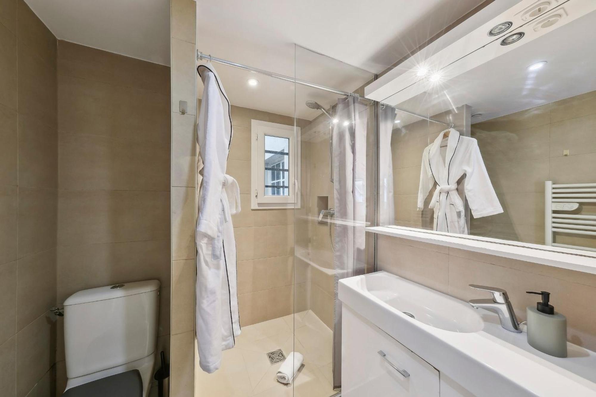 Bnbnova - Latin Quarter & St-andre Des Arts - 3br Appartement
